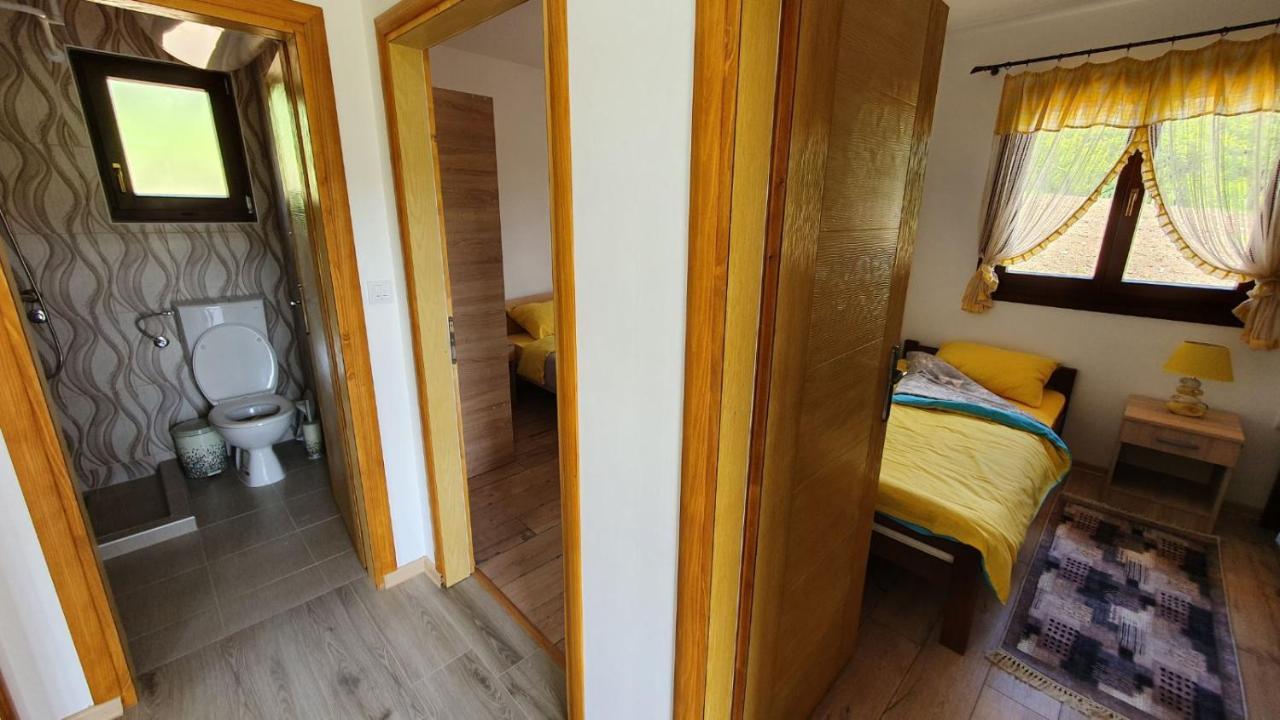 Turizam Koturovic Bed & Breakfast อิวานยิซา ภายนอก รูปภาพ