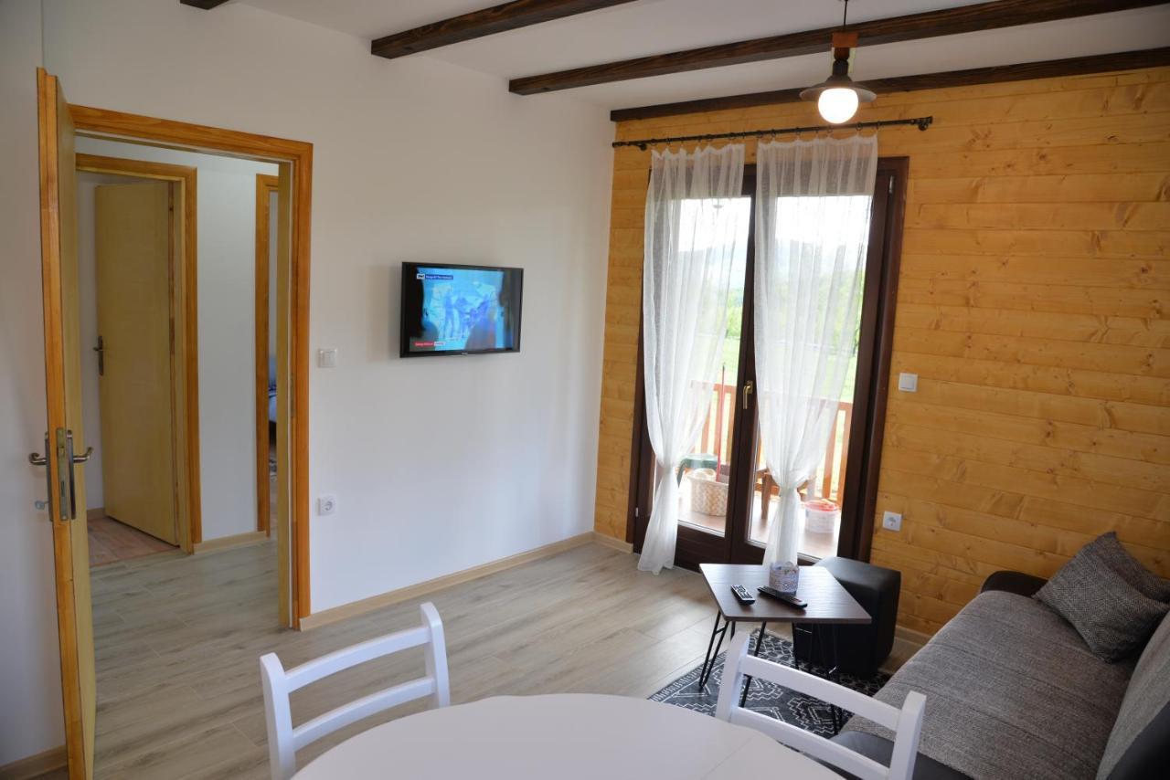 Turizam Koturovic Bed & Breakfast อิวานยิซา ภายนอก รูปภาพ