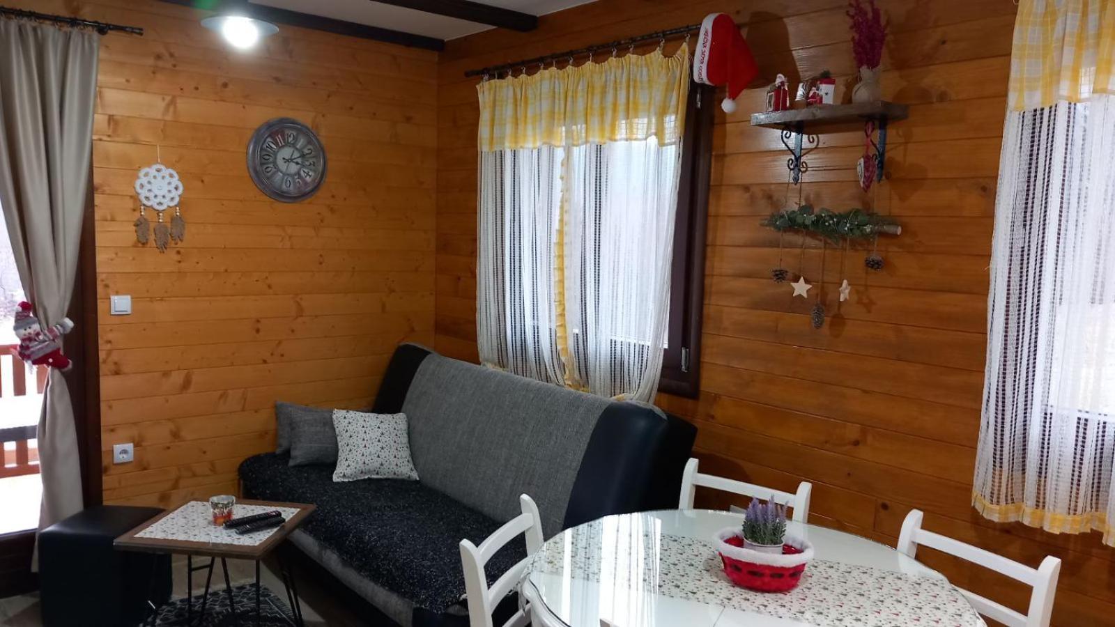 Turizam Koturovic Bed & Breakfast อิวานยิซา ภายนอก รูปภาพ